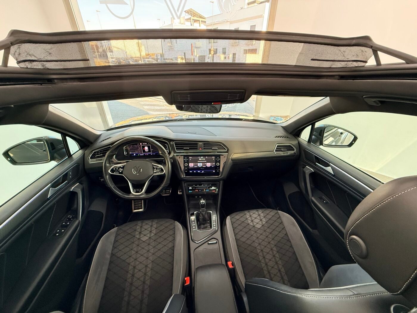 VOLKSWAGEN Tiguan RLine 2.0 TDI DSG