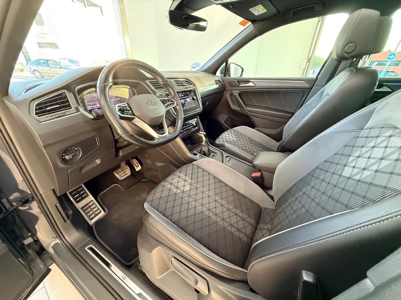 VOLKSWAGEN Tiguan RLine 2.0 TDI DSG