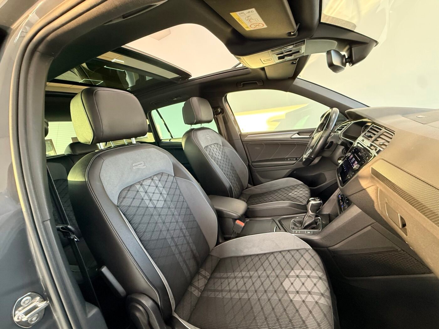 VOLKSWAGEN Tiguan RLine 2.0 TDI DSG