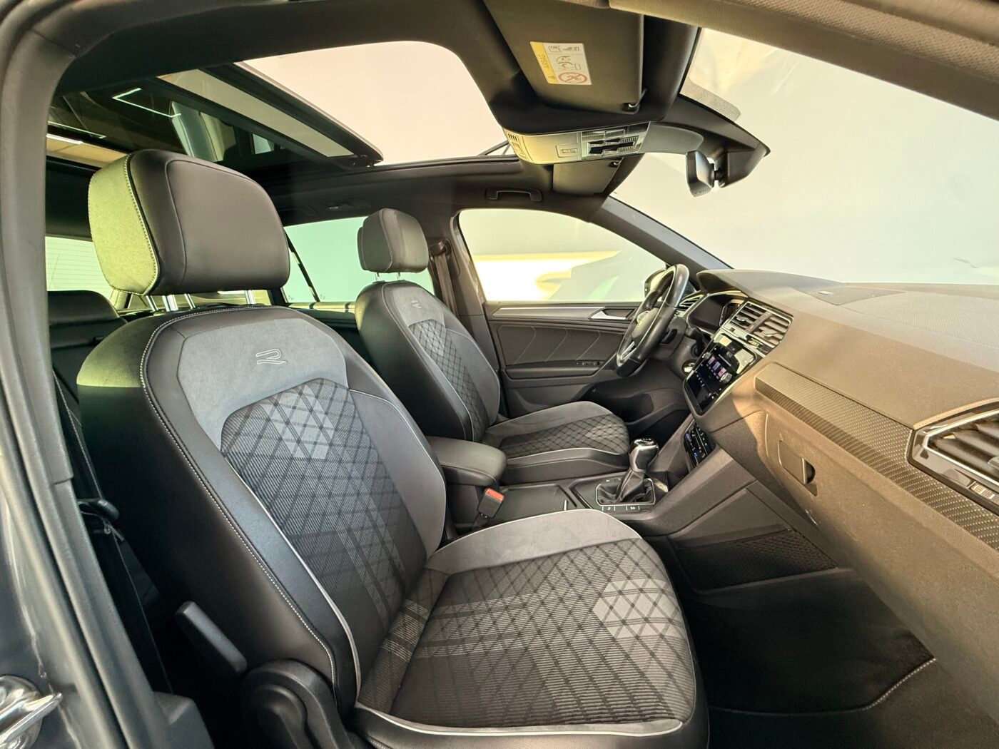 VOLKSWAGEN Tiguan RLine 2.0 TDI DSG