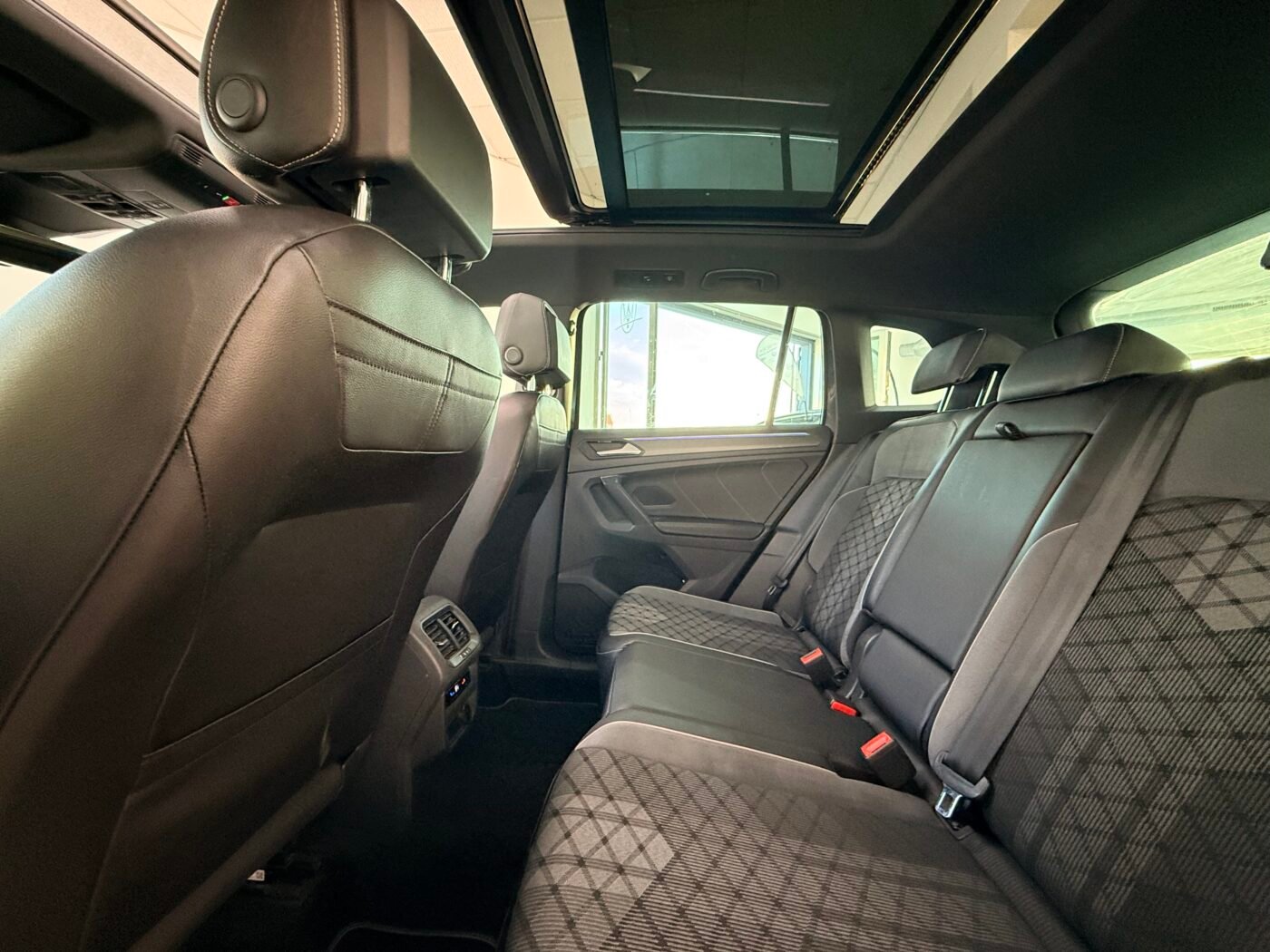 VOLKSWAGEN Tiguan RLine 2.0 TDI DSG