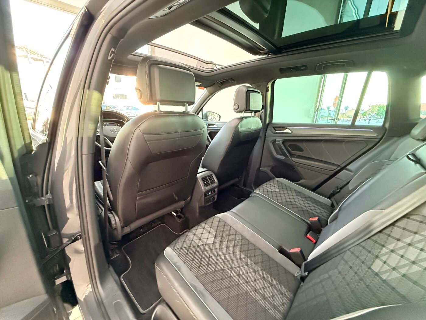 VOLKSWAGEN Tiguan RLine 2.0 TDI DSG