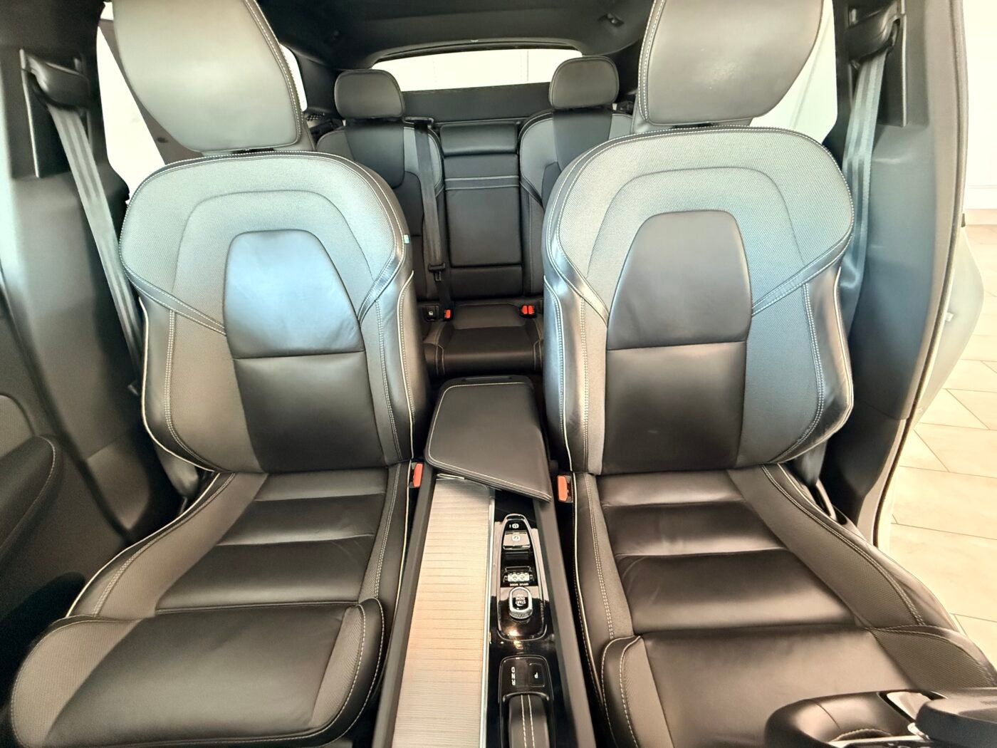 VOLVO XC60 B4 D AWD RDESIGN AUTO