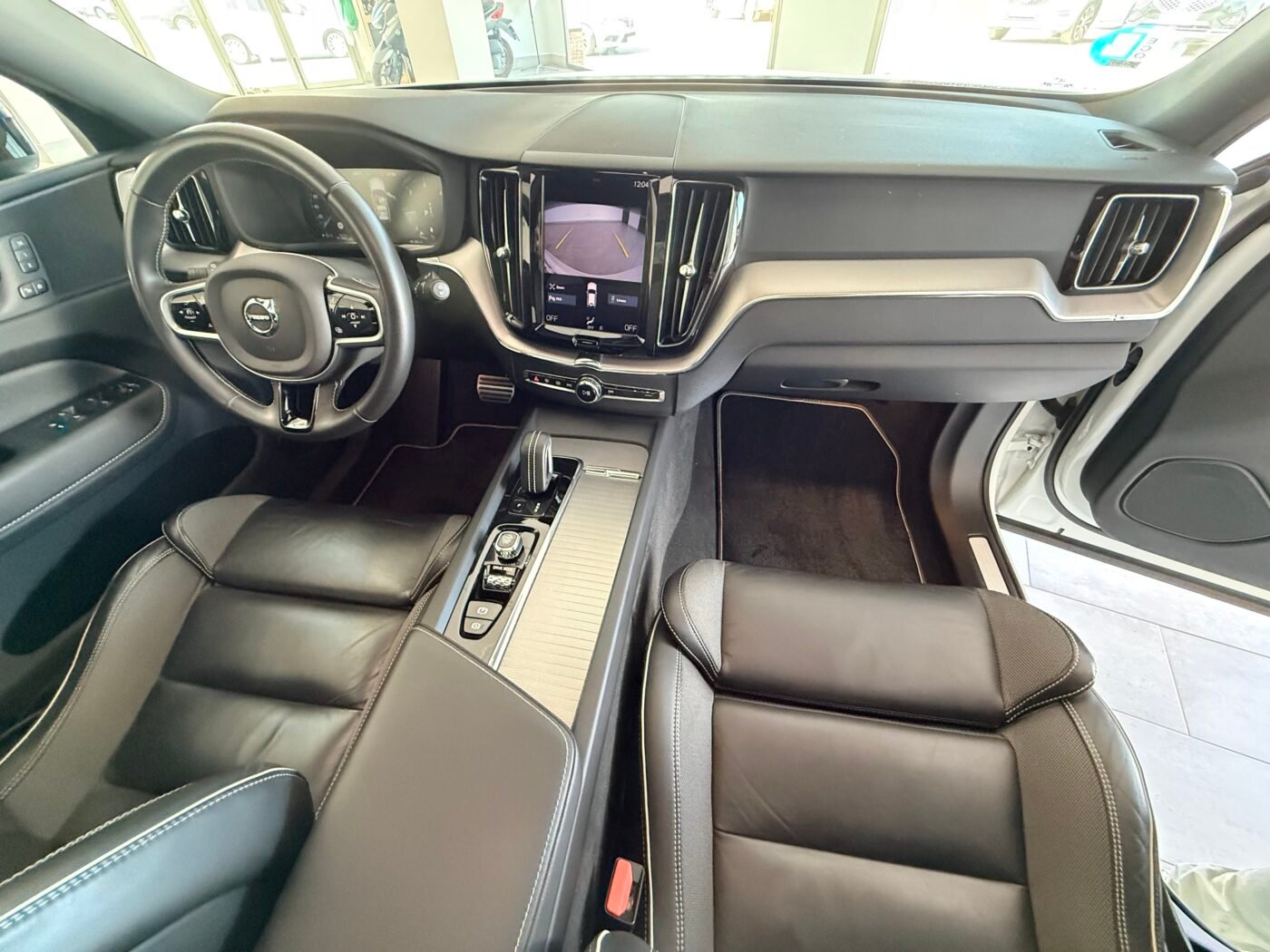 VOLVO XC60 B4 D AWD RDESIGN AUTO