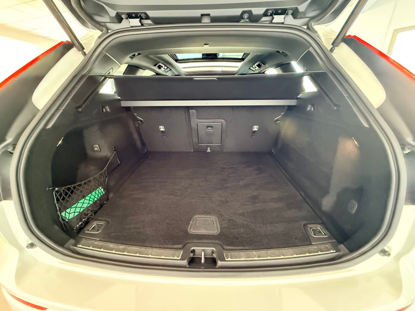 VOLVO XC60 B4 D AWD RDESIGN AUTO