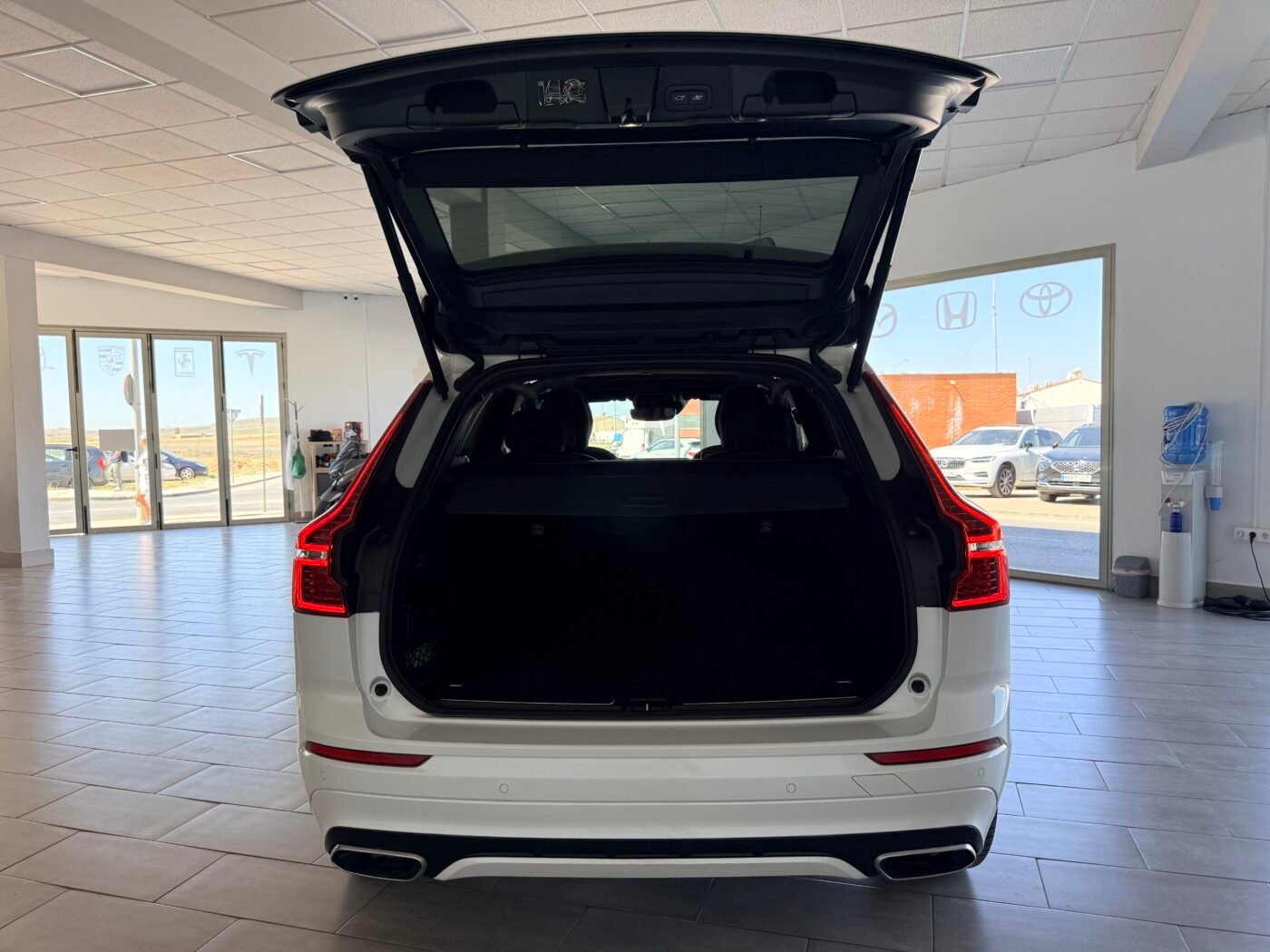 VOLVO XC60 B4 D AWD RDESIGN AUTO