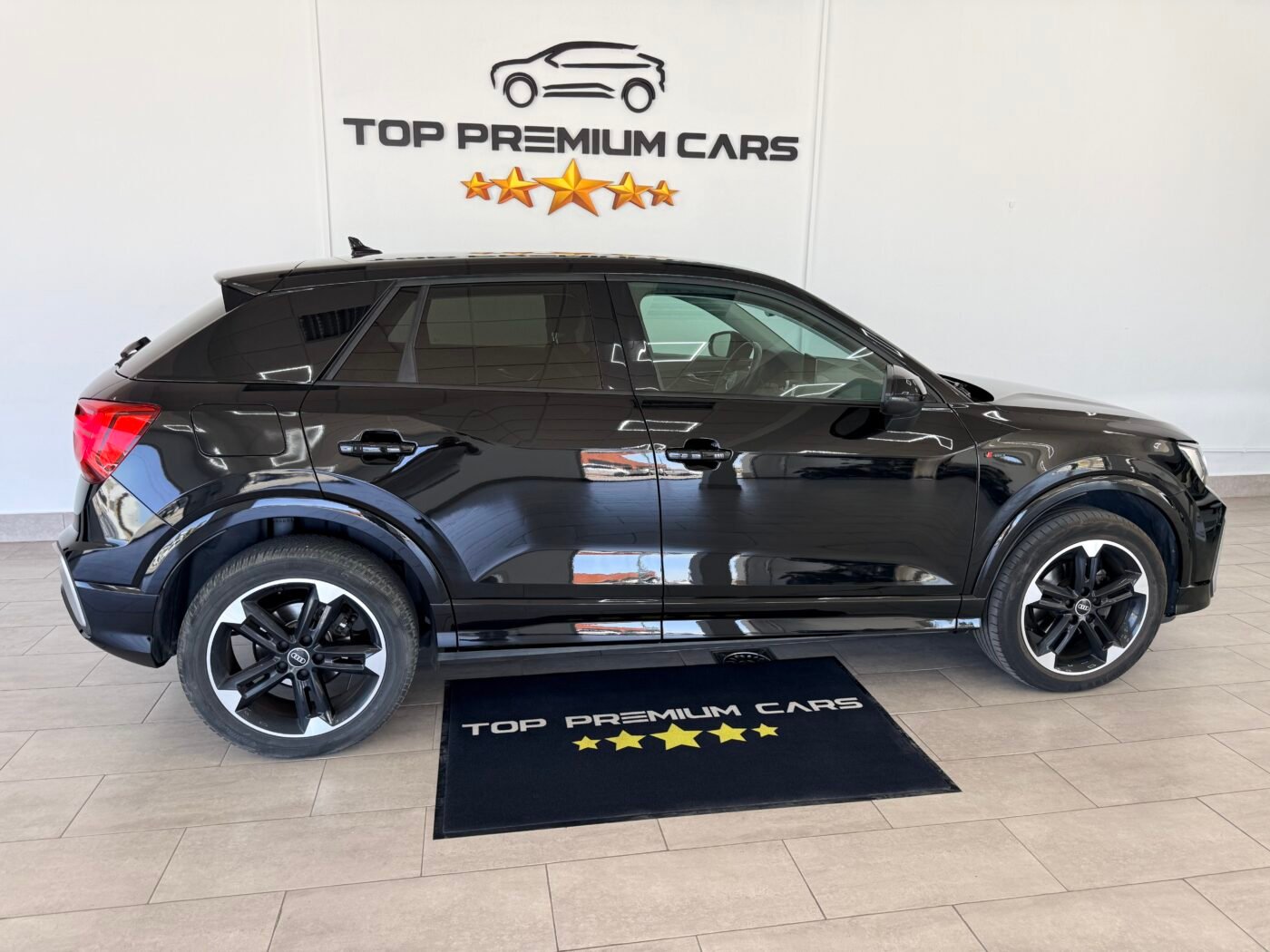 AUDI Q2 S line 30 TDI S tronic