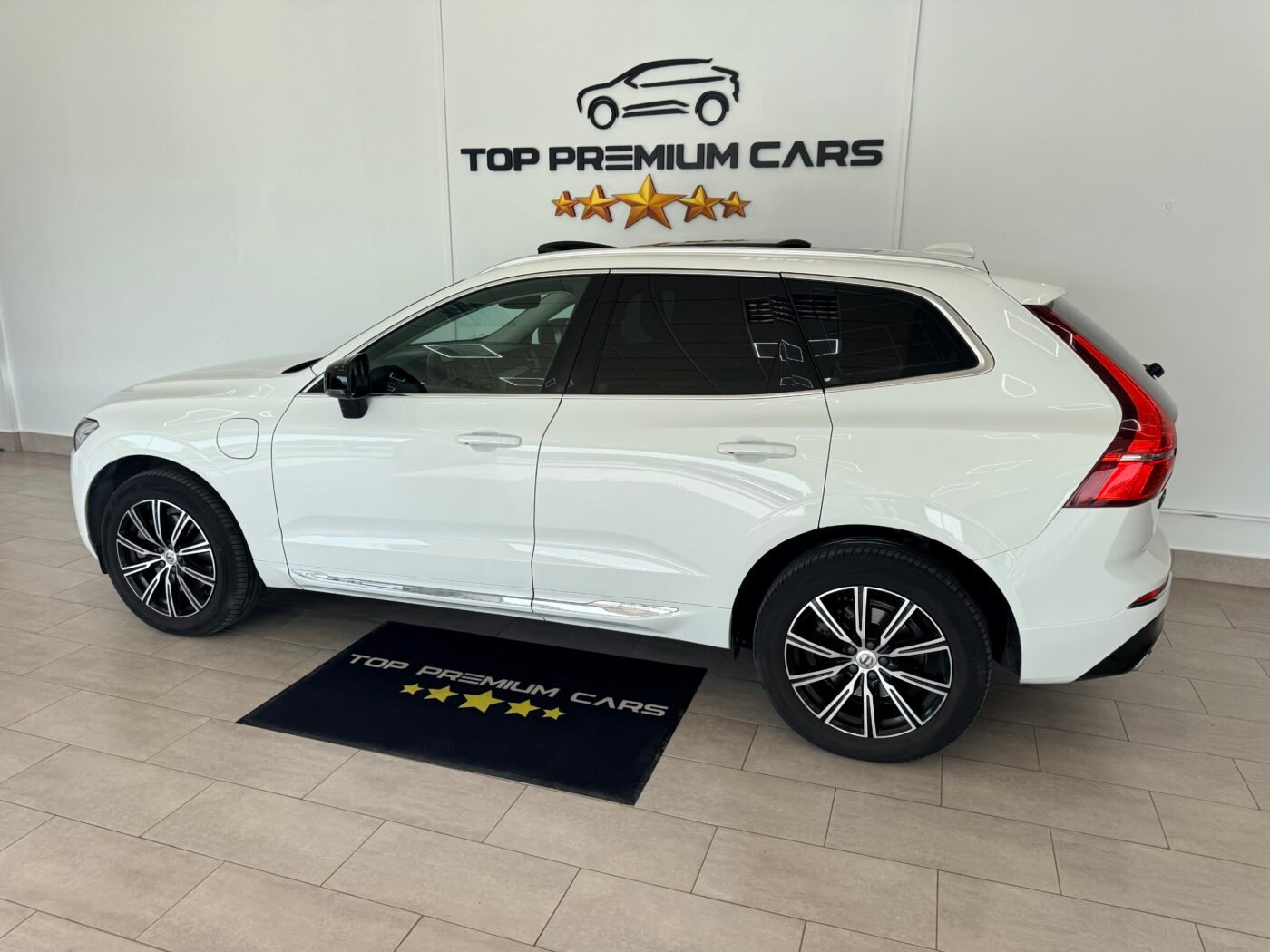 VOLVO XC60 2.0 T6 AWD RECHARGE INSCRIPTION