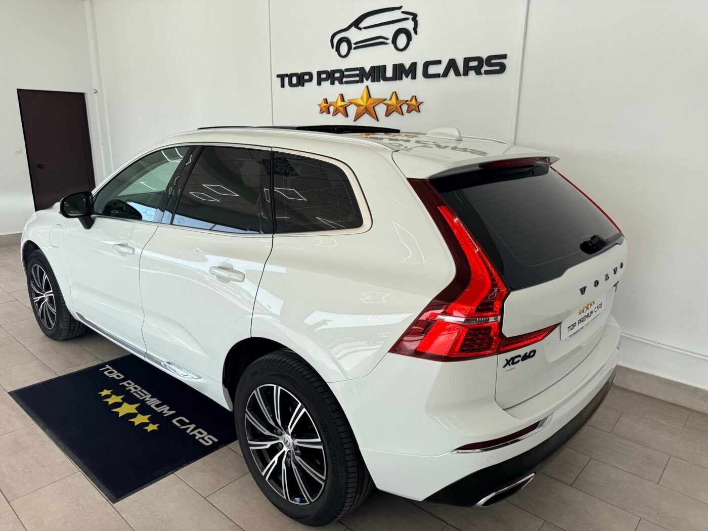VOLVO XC60 2.0 T6 AWD RECHARGE INSCRIPTION