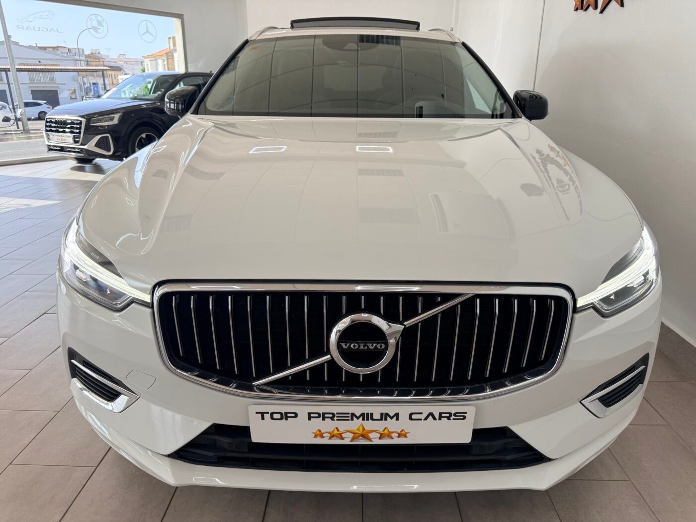 VOLVO XC60 2.0 T6 AWD RECHARGE INSCRIPTION