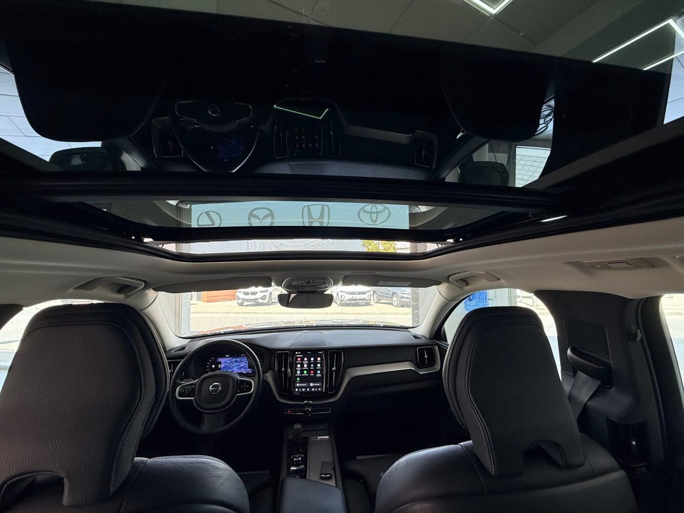 VOLVO XC60 2.0 B4 D Plus Dark Auto
