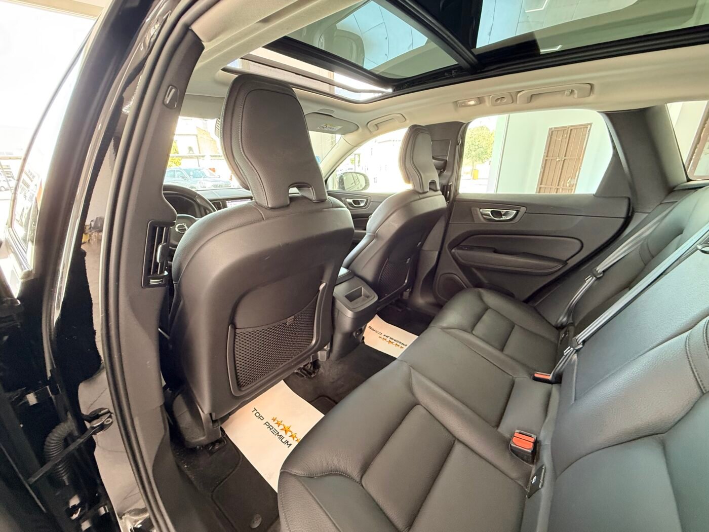 VOLVO XC60 2.0 B4 D Plus Dark Auto