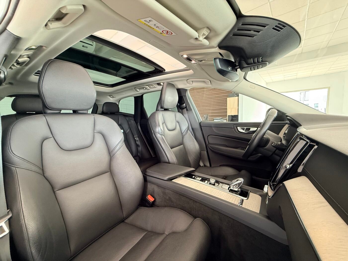 VOLVO XC60 2.0 T6 AWD RECHARGE INSCRIPTION