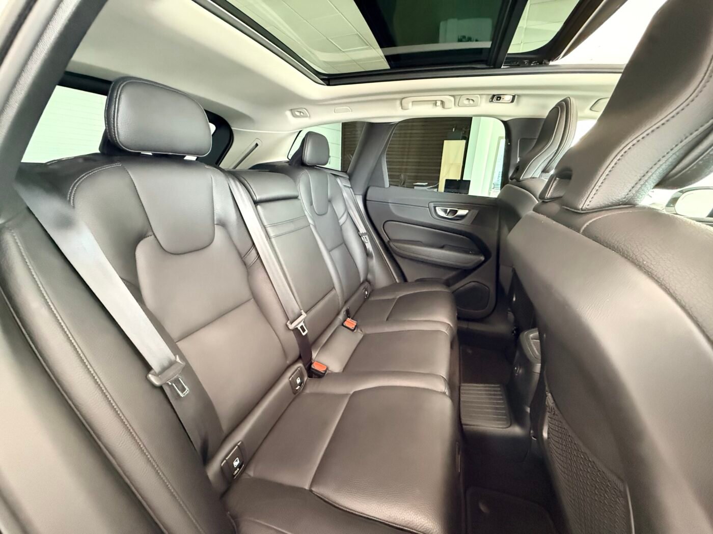 VOLVO XC60 2.0 T6 AWD RECHARGE INSCRIPTION