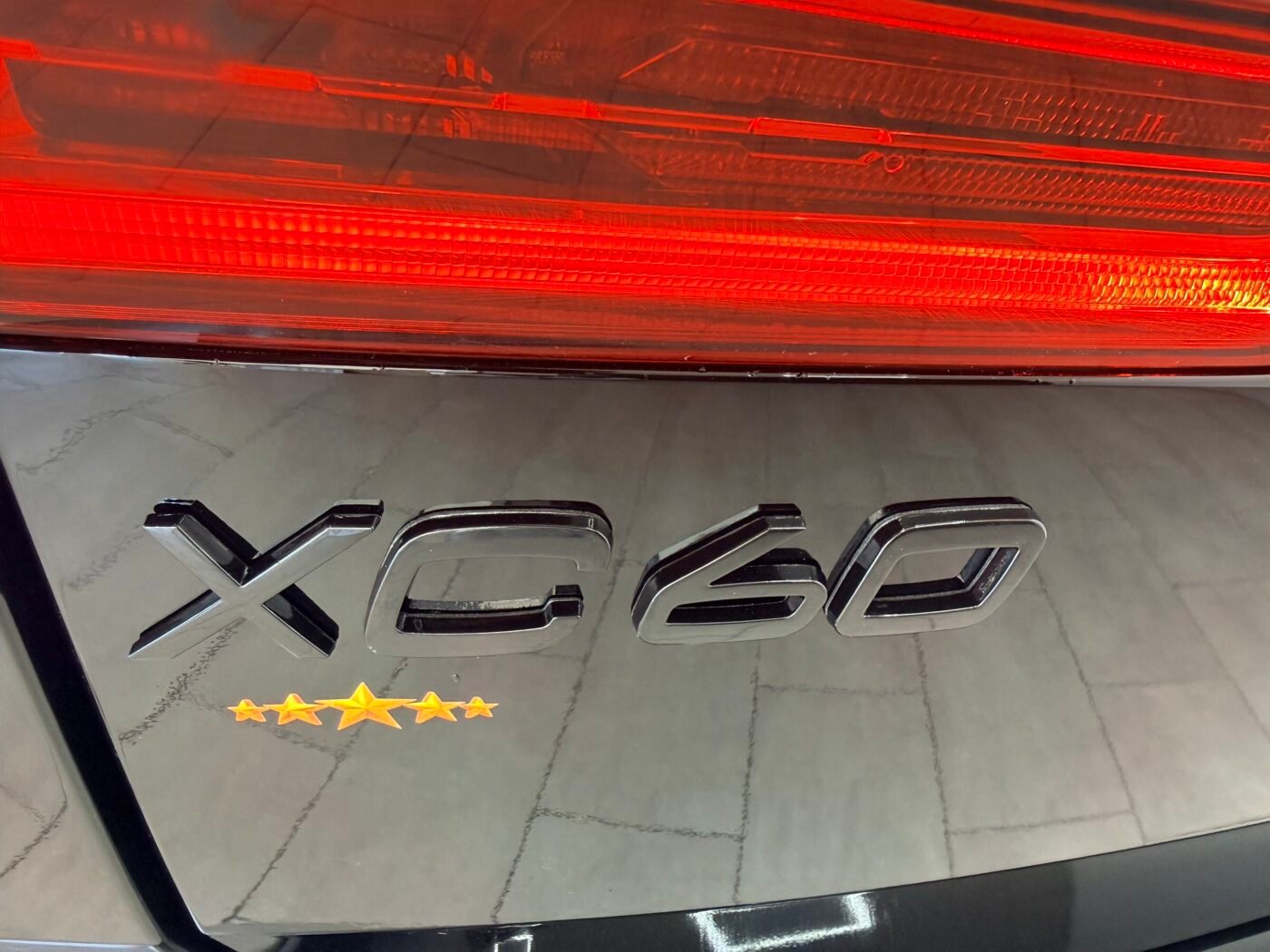VOLVO XC60 2.0 B4 D Plus Dark Auto