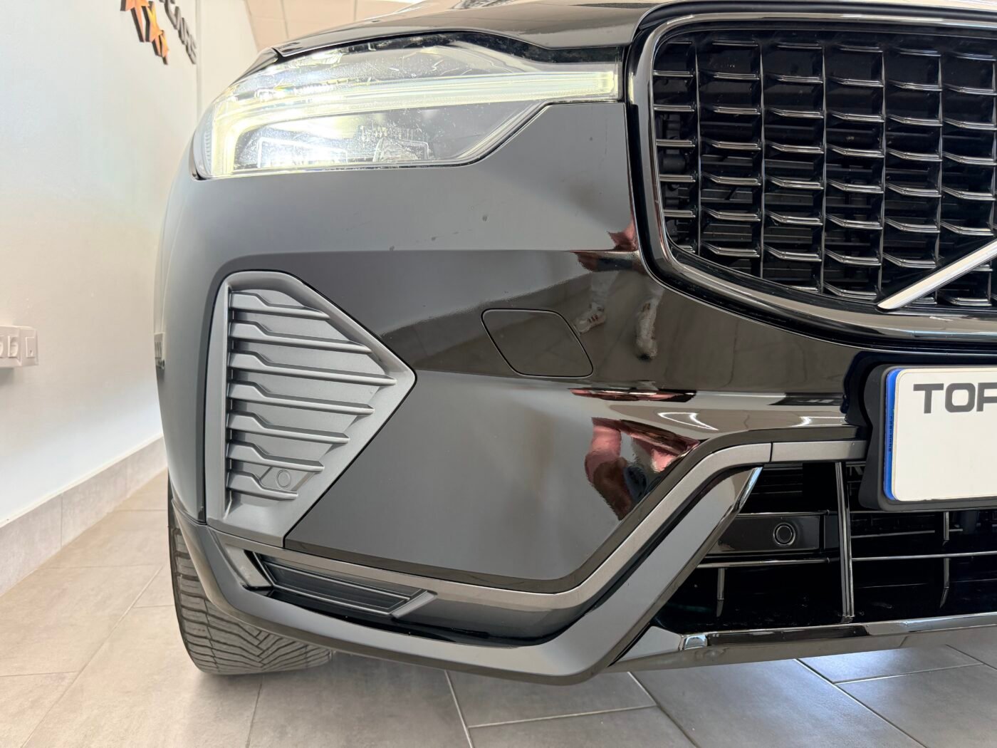 VOLVO XC60 2.0 B4 D Plus Dark Auto