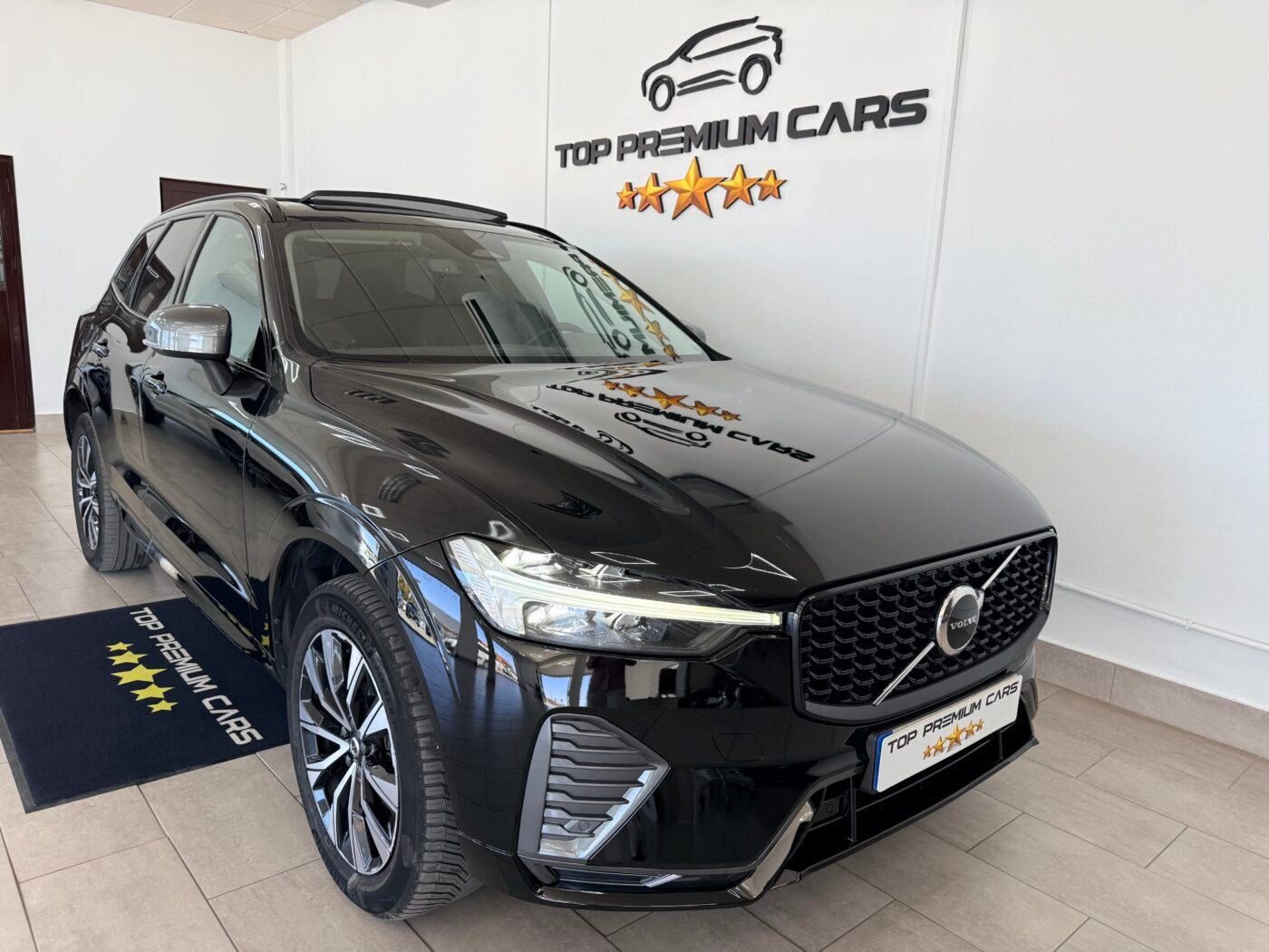 VOLVO XC60 2.0 B4 D Plus Dark Auto